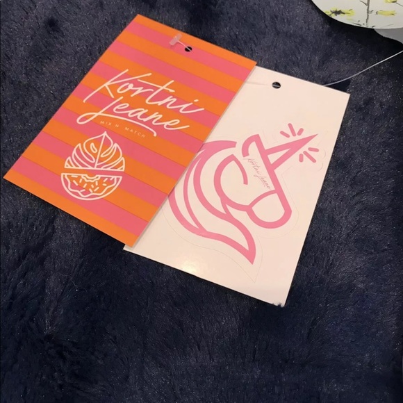 Kortni Jeane Ruffle Around Top Wild Flower Swim O4 - Picture 4 of 5